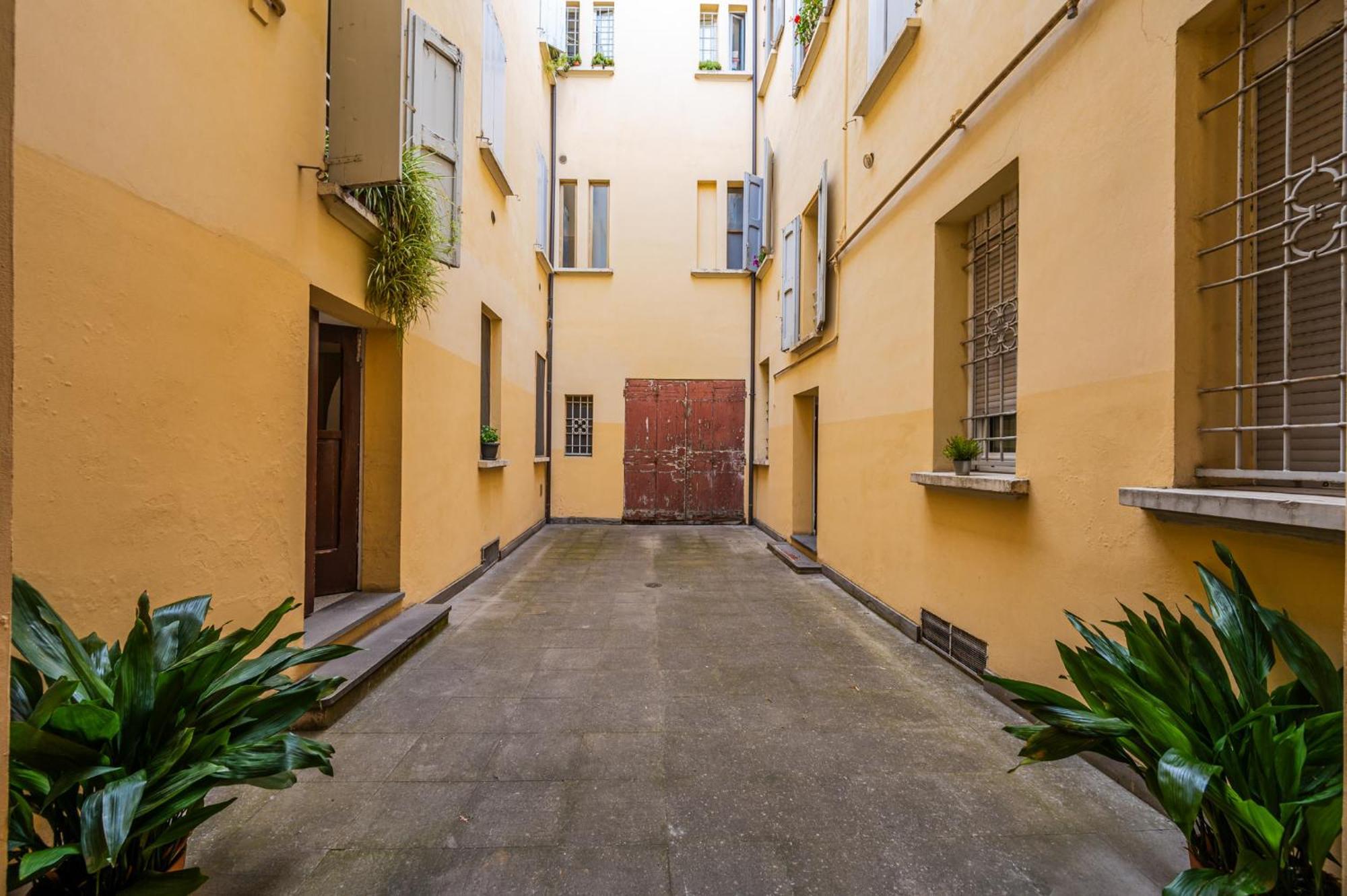 Sui Tetti Di Bologna Centro, Casa Dei Colori Leilighet Eksteriør bilde